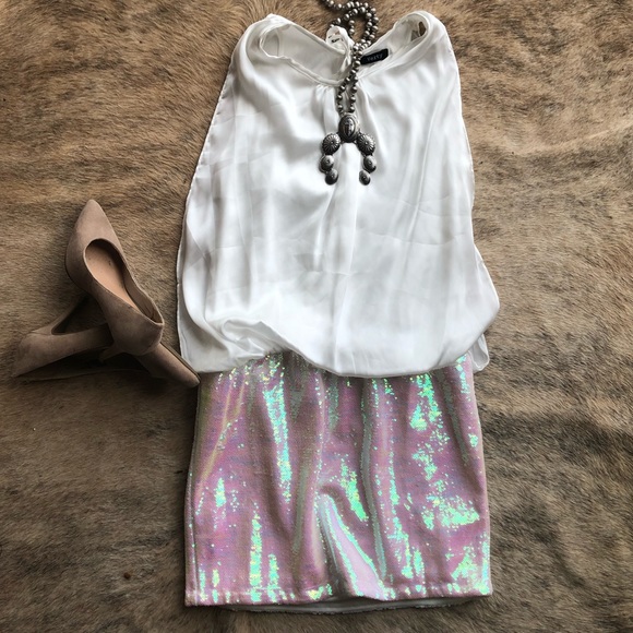 🚨All 3 for 1 🚨Dresses White & Black Dresses - Picture 4 of 8